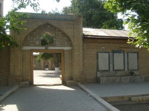 Вход во двор мечети Ходжа Абди Берун