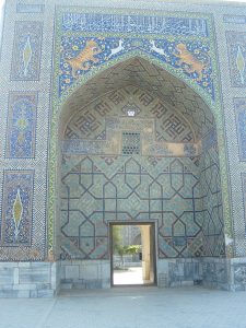 Входной портал мечети Надир Диван Беги. Самарканд