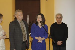 На открытии выставки. Посол Израиля в Узбекистане Кармела Шамир