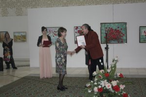 Награждение дипломом АХУз М.Ульмасову