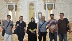 Наши в мечети в Дубаи