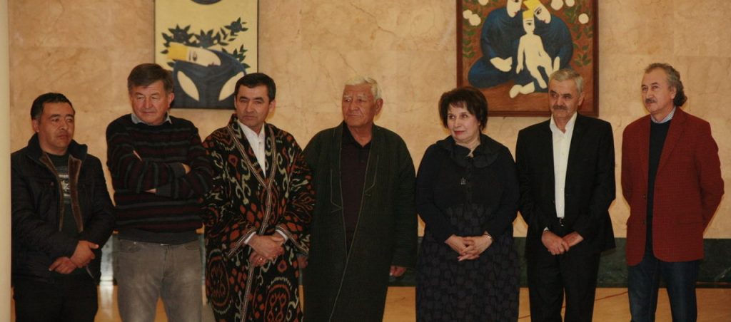 На открытии выставки «Хранители керамики Узбекистана»