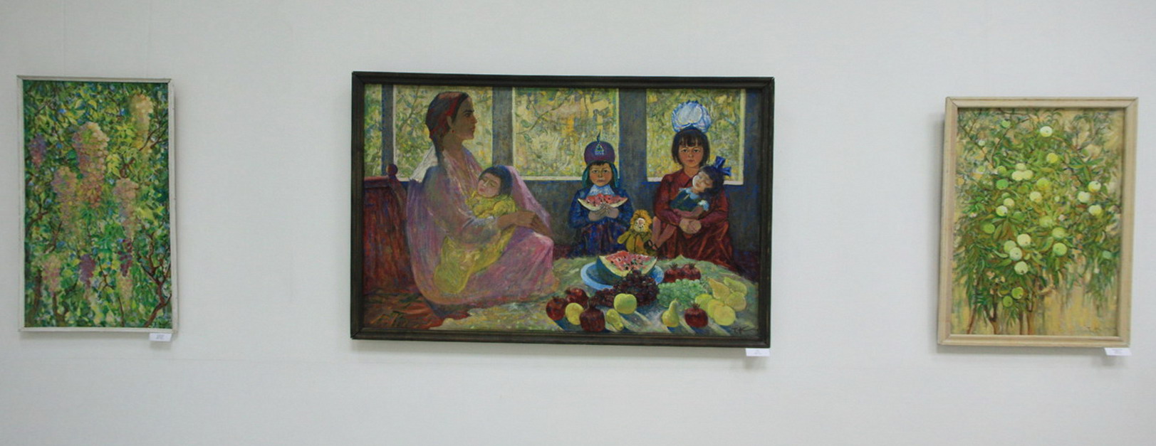 Тура Курязов. Экспозиция картин.