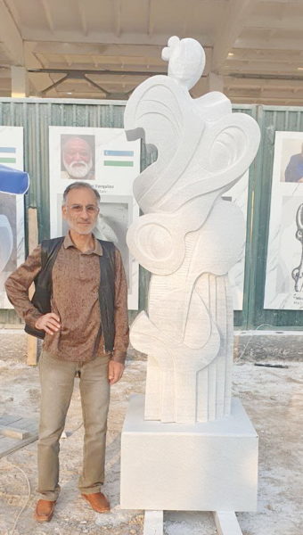 Э.Сафарян и его скульптура "Пробуждение Арала"