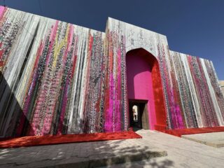 R1 Гульнур Мукажанова Казахстан в сотрудничестве с Центр развития ремесел Маргилана, Узбекистан Фото В. Ахунова